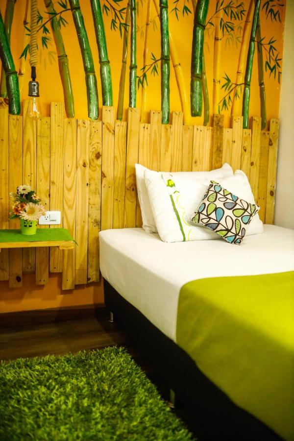 The Garden Lleras 10 Hotel Medellín Exterior foto